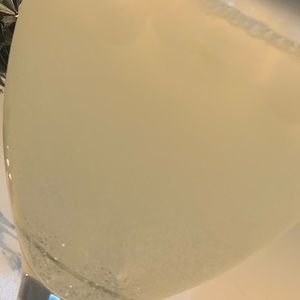 Meet your Posher, Myda